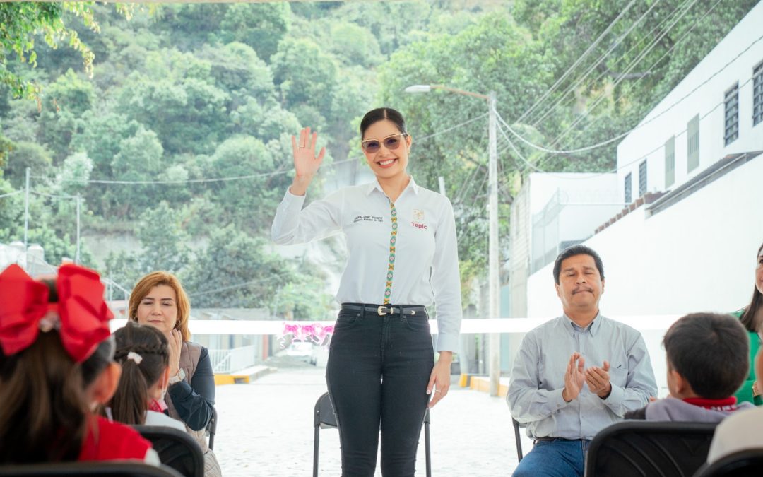 Geraldine renueva calle que estuvo 30 años abandonada