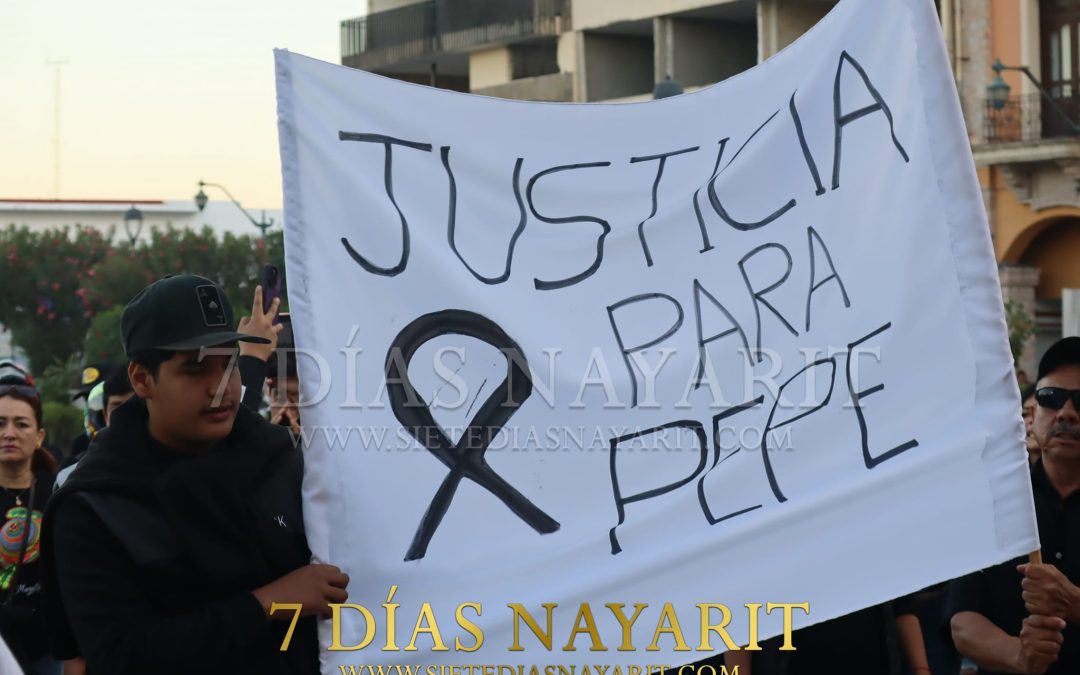 EXIGEN JUSTICIA PARA PEPE EN TEPIC.