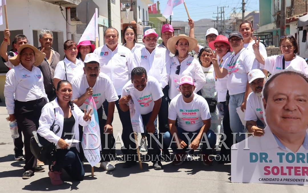 HECTOR TORRES SOLTERO MANTUVO ACERCAMIENTO CON VECINOS Y COMERCIANTES DE LA COLONIA 2 DE AGOSTO.