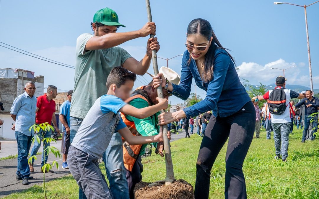 Anuncia Geraldine Ponce megareforestación en el Cerro de San Juan