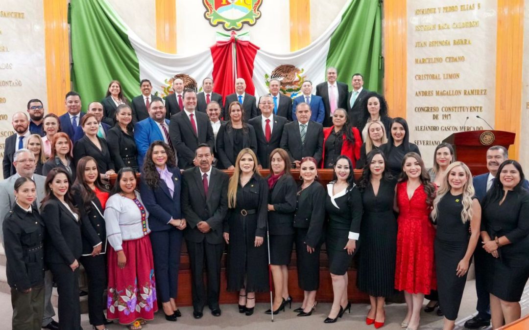 Rocio Esther González García presente en la Sesión Solemne de Instalación de la XXXIV Legislatura