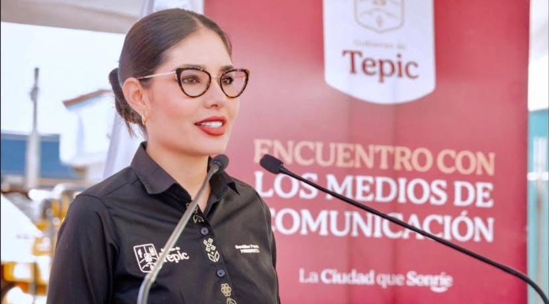 Paga Geraldine en tiempo y forma a los trabajadores de Tepic