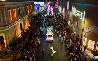 Una multitud disfrutó del Desfile de las Sonrisas en Tepic