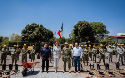 Asiste Geraldine a reunión en la 13va Zona Militar para prevenir y coordinarse ante la temporada de huracanes