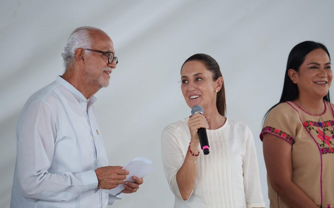 El programa Salud Casa por Casa, promueve el bienestar de personas adultas mayores y con discapacidad mediante atención médica en sus propios hogares.