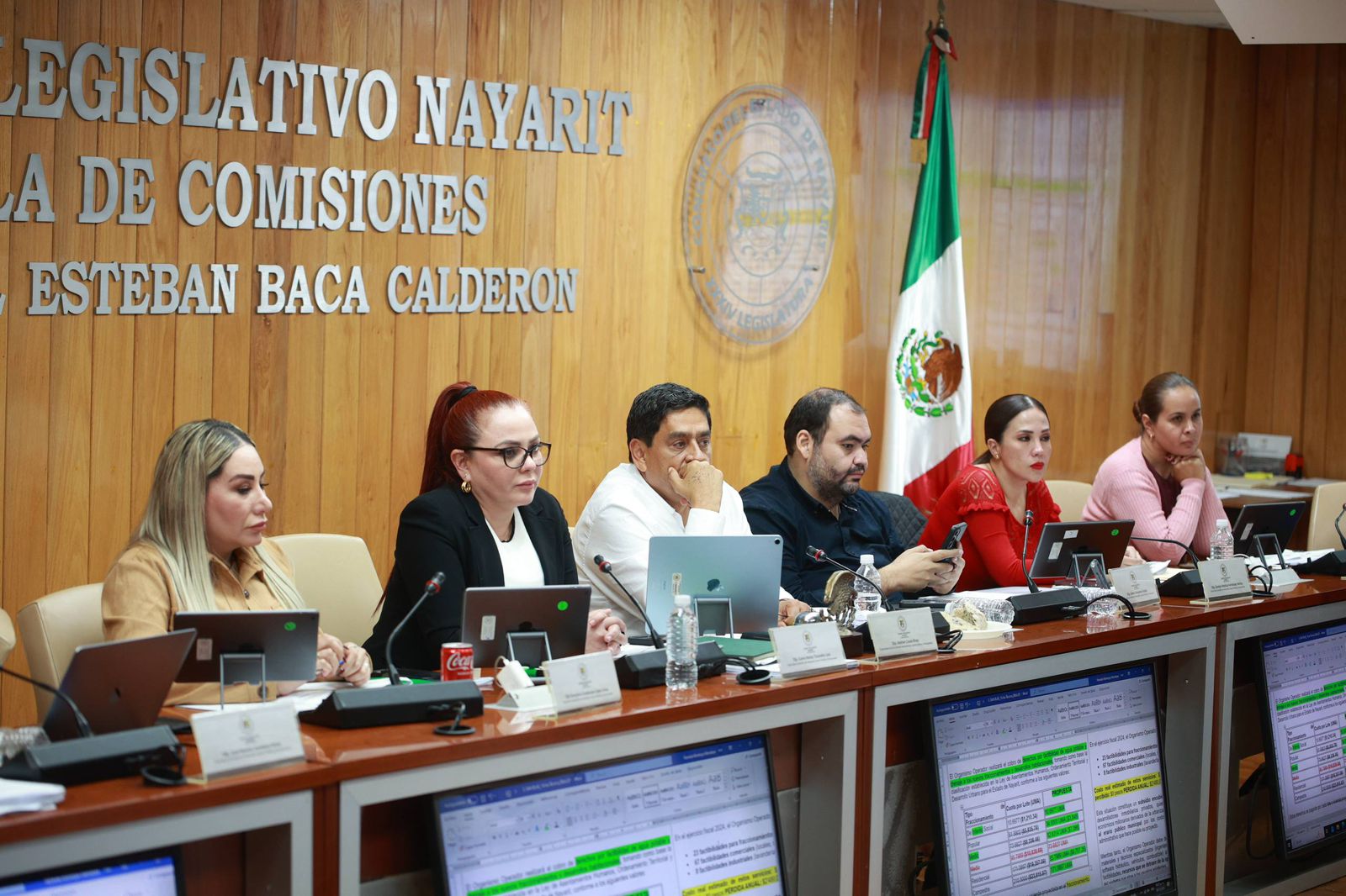 Avanzan Leyes de Ingresos para municipios
