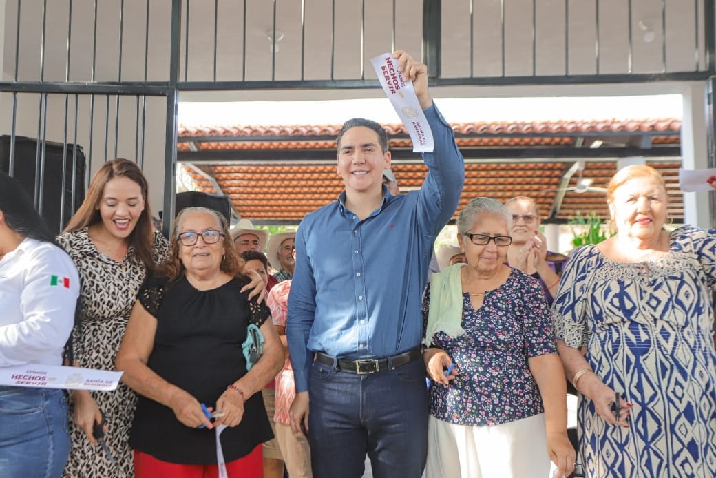 Héctor Santana y Margui Zúñiga inauguran Casa de la Tercera Edad en Los Sauces