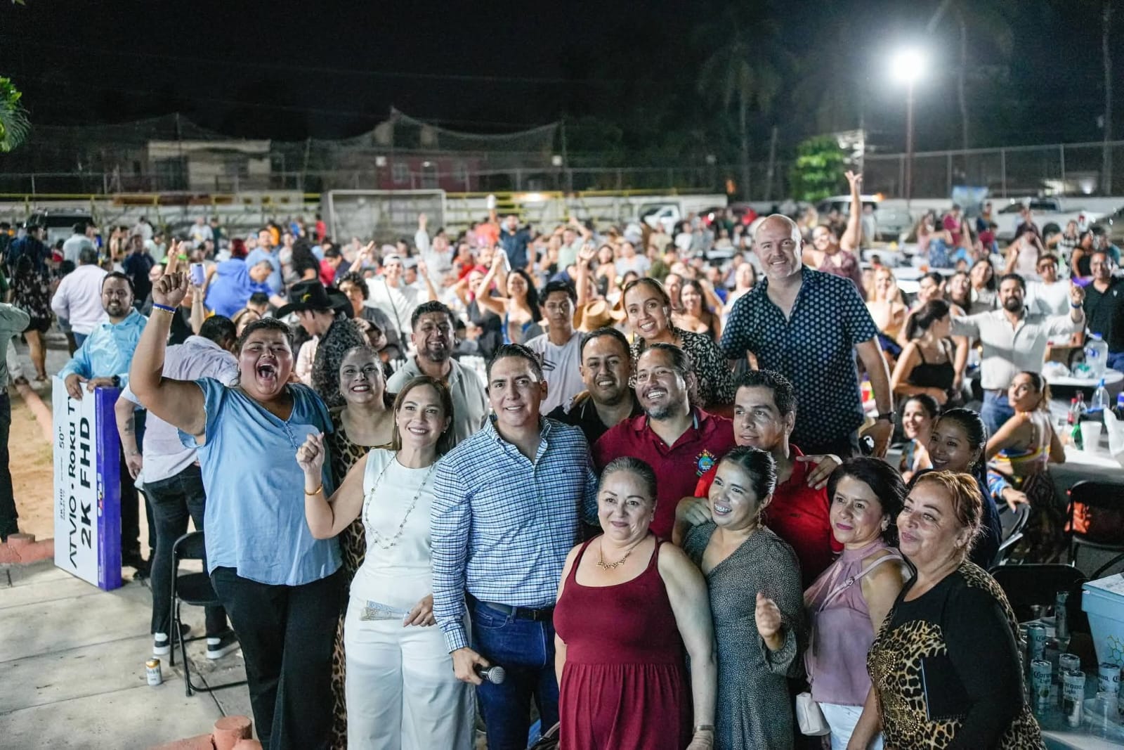 Gobierno de Bahía de Banderas celebra a más de 2,000 docentes con gran Festejo del Día del Maestro