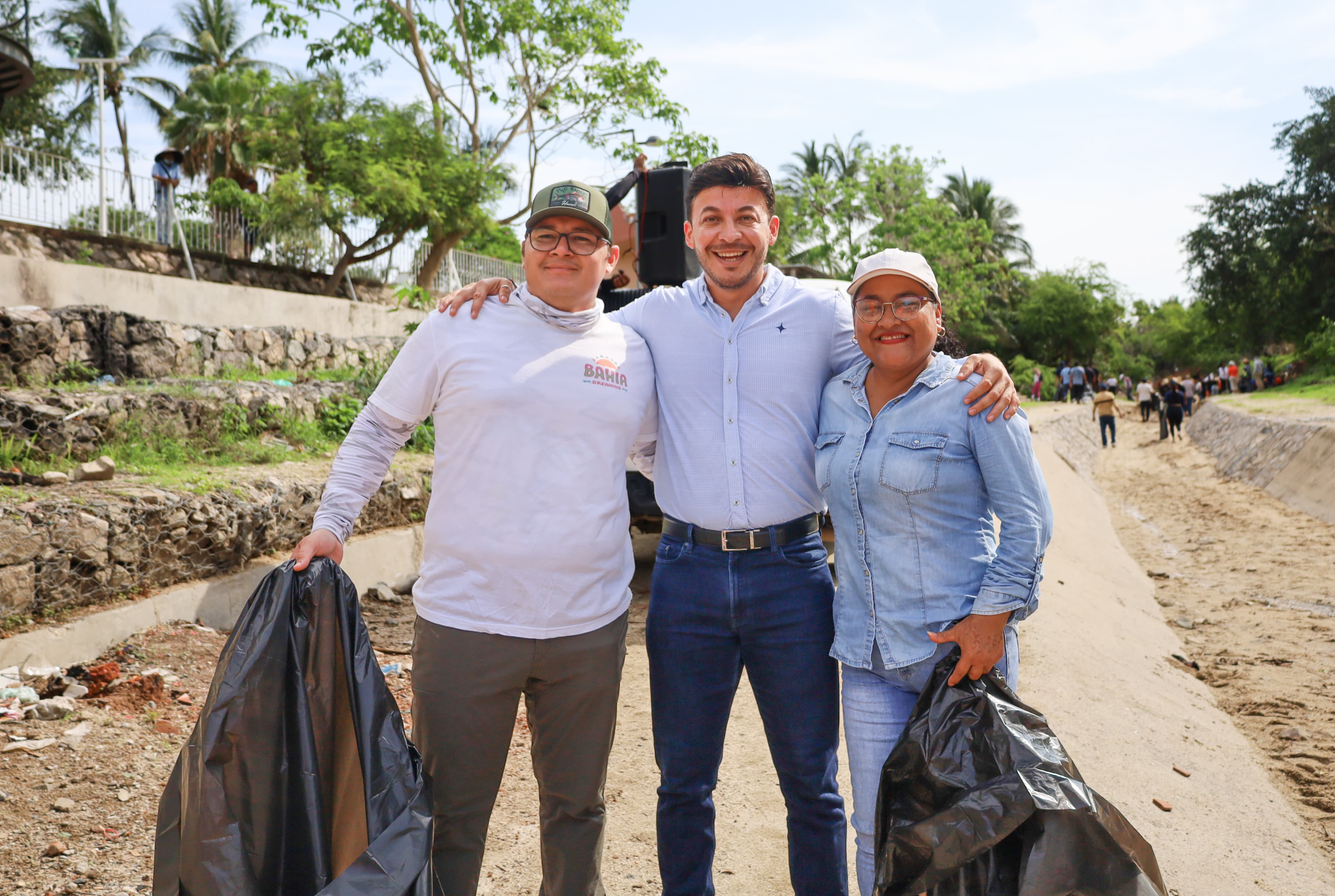 Gobierno de Bahía de Banderas realizó una nueva jornada del Limpiatón en el Arroyo del Indio de Bucerías