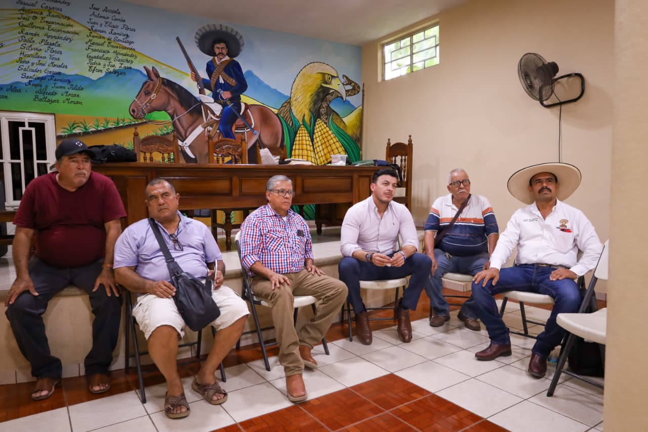 Israel Santillán refrenda su compromiso con los ejidos de Bahía de Banderas